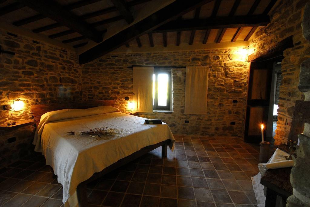San Lorenzo in Campo Il Capuccioゲストハウス 部屋 写真