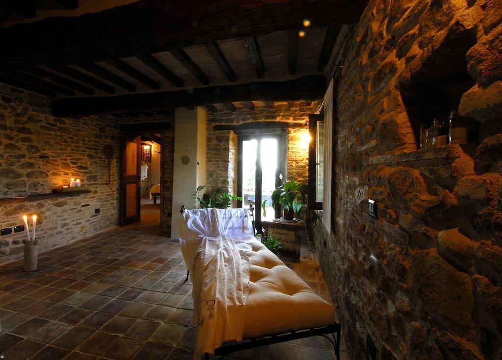San Lorenzo in Campo Il Capuccioゲストハウス 部屋 写真