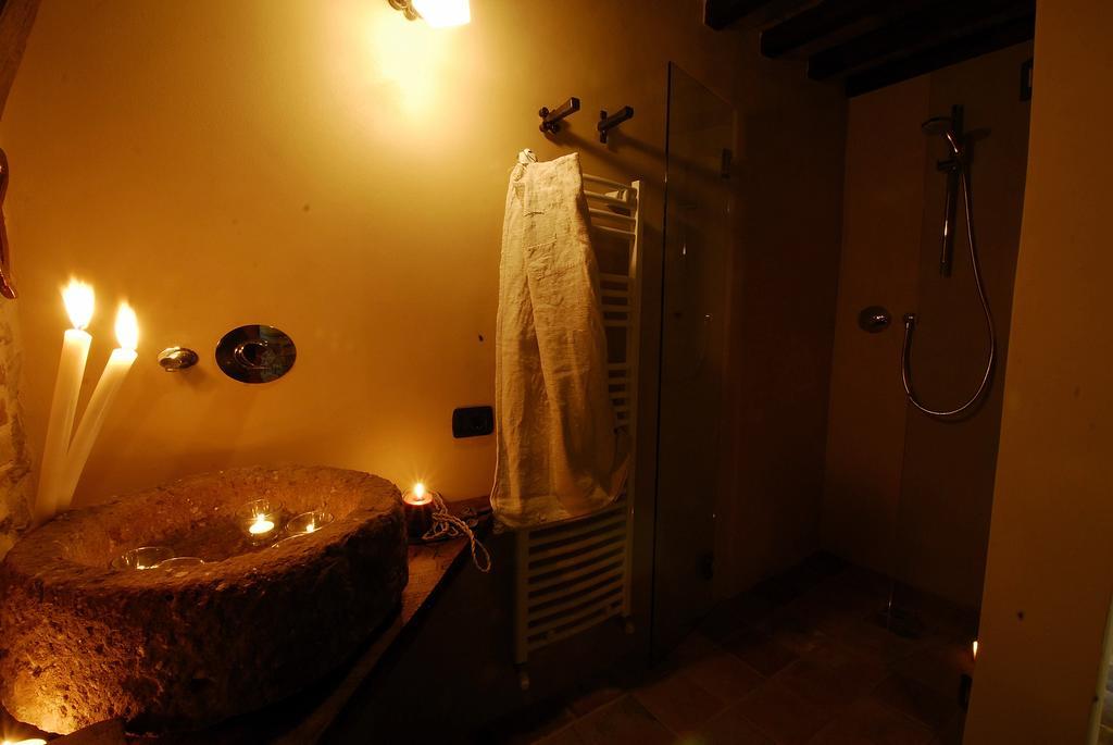 San Lorenzo in Campo Il Capuccioゲストハウス 部屋 写真